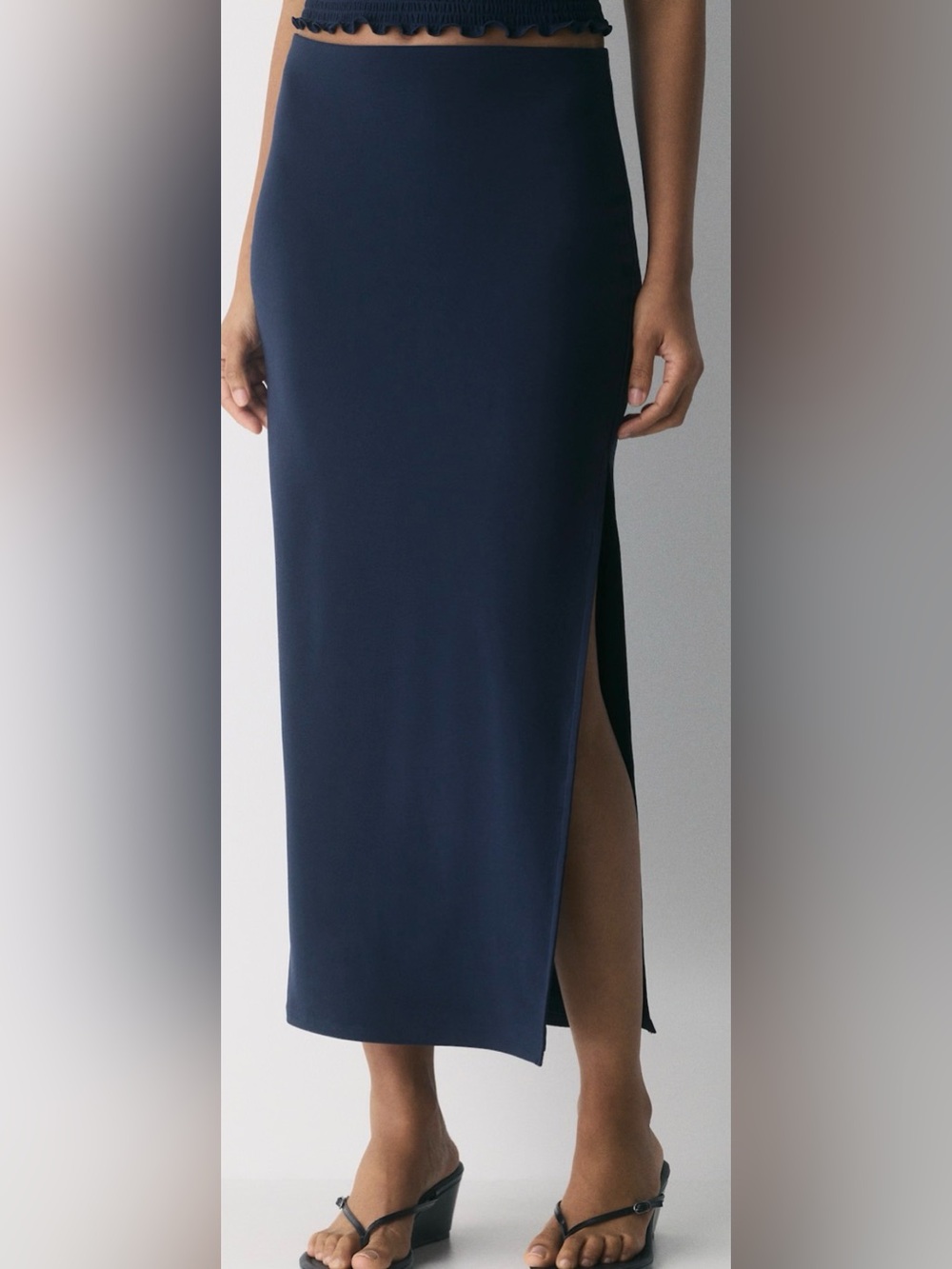 NWOT Aritzia Wilfred Blue Smooth Matter Subscript Bodycon MidRise Maxi Skirt